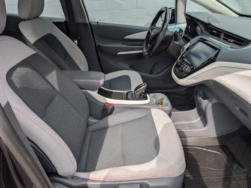 Used 2020 Chevrolet Bolt LT FWD image 9