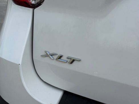 Used 2020 Ford Explorer XLT w/ Equipment Group 202A image 36