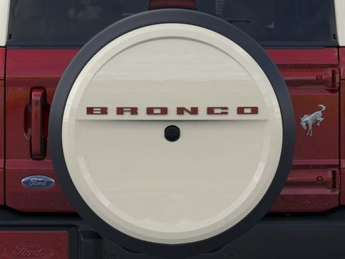 New 2026 Ford Bronco Outer Banks w/ Sasquatch Package AWD/4WD image 24