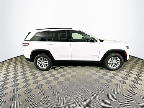 New 2026 Jeep Grand Cherokee Laredo AWD/4WD image 10