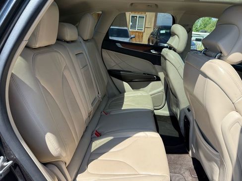 Used 2017 Lincoln MKC Select w/ Select Plus Package image 20