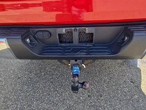 Used 2017 Toyota Tundra SR5 image 31