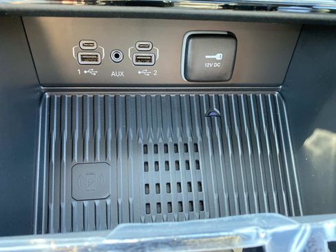 New 2026 Jeep Grand Cherokee Altitude image 11