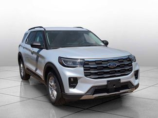 New 2026 Ford Explorer Active RWD video 2