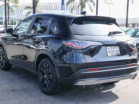 Certified 2023 Honda HR-V Sport image 4