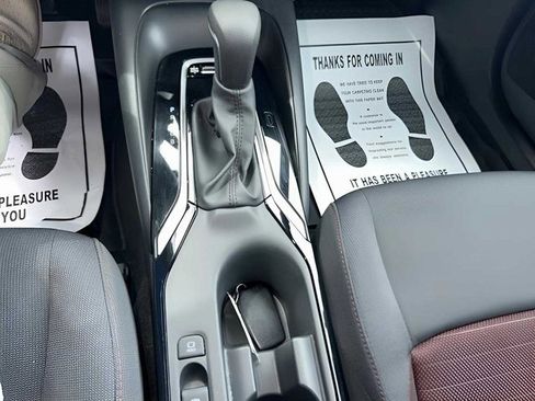 Used 2024 Toyota Corolla SE image 12