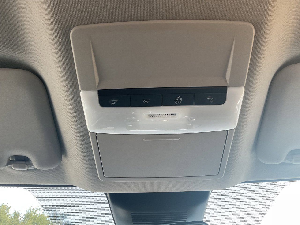 Used 2025 Nissan Sentra SV FWD image 14