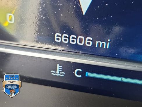 Used 2022 Chevrolet Silverado 1500 LT Trail Boss w/ Convenience Package II AWD/4WD image 25