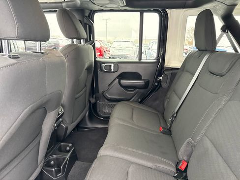 Used 2020 Jeep Wrangler Unlimited Sport S image 14