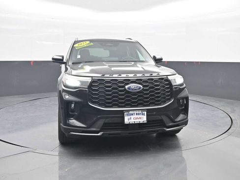 Used 2025 Ford Explorer ST-Line AWD/4WD image 2