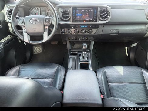 Used 2019 Toyota Tacoma TRD Sport AWD/4WD image 29
