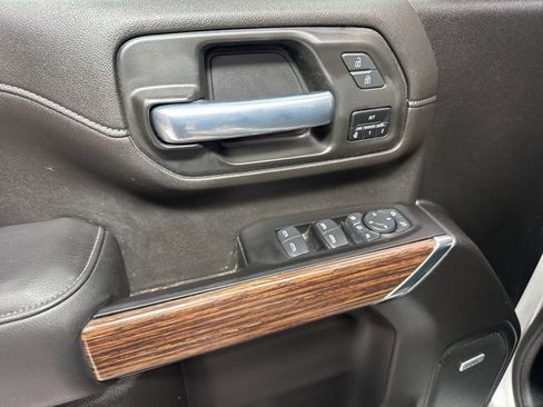 Used 2022 Chevrolet Silverado 3500 High Country image 11