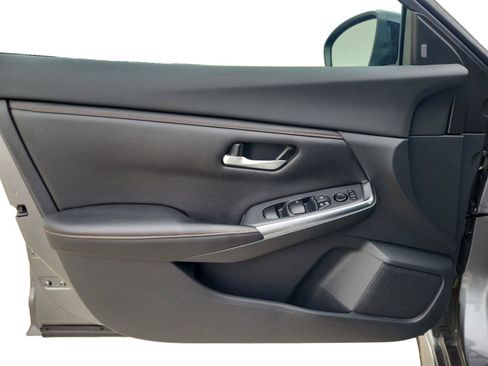 Used 2021 Nissan Sentra SR FWD image 9