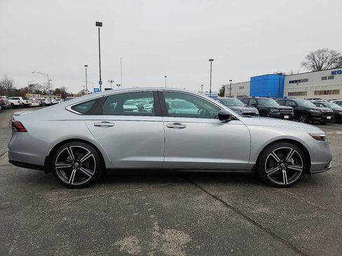 Used 2024 Honda Accord Sport image 7