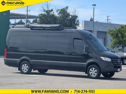 Used 2019 Mercedes-Benz Sprinter 2500 image 1
