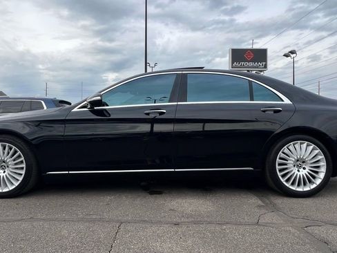 Used 2018 Mercedes-Benz S 560 Sedan image 3