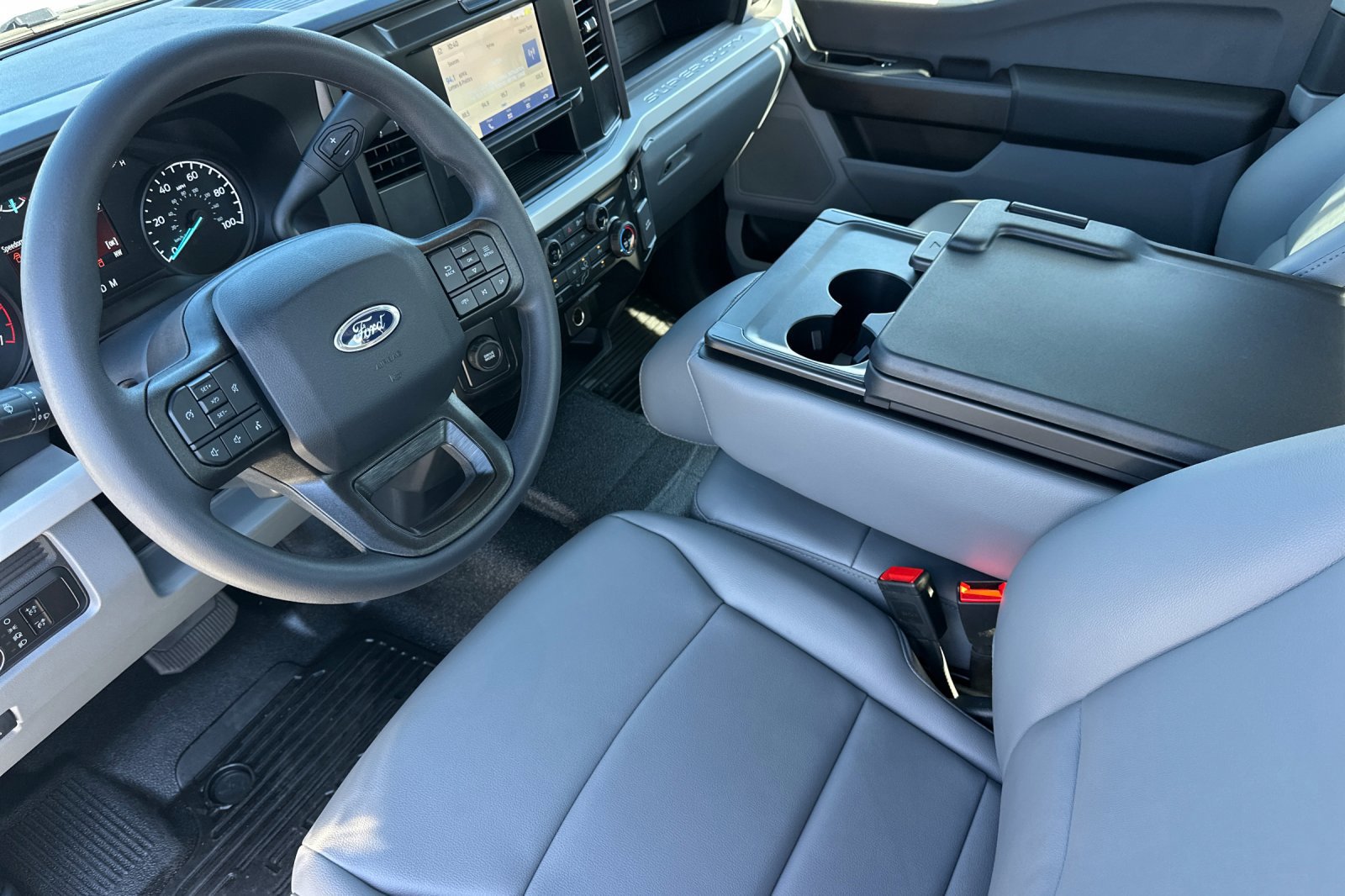 New 2026 Ford F250 XL w/ XL Driver Assist Package RWD image 9
