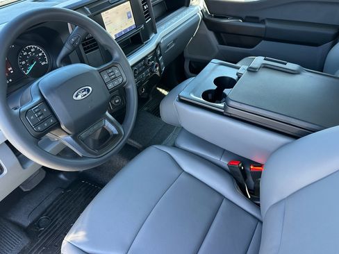 New 2026 Ford F250 XL w/ XL Driver Assist Package RWD image 9