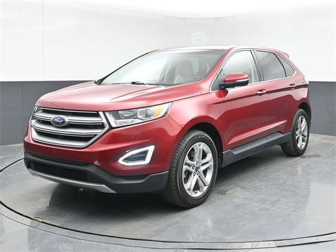 Used 2017 Ford Edge Titanium w/ Technology Package image 5