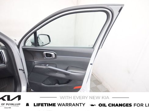 New 2026 Kia Sorento S image 14