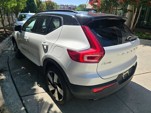 Used 2023 Volvo XC40 Recharge Ultimate AWD/4WD image 6