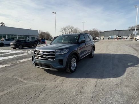 Used 2025 Ford Explorer Active image 52