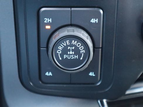 New 2025 Ford F150 Lariat w/ Equipment Group 501A Mid image 22