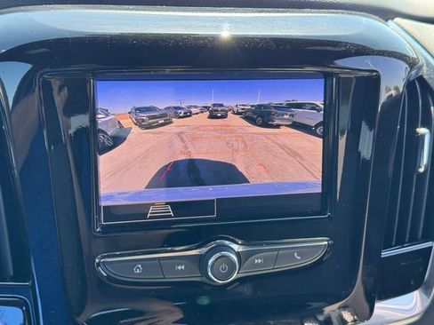 Certified 2023 Chevrolet Traverse LT FWD image 17