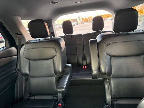 Used 2023 Ford Explorer Limited w/ Equipment Group 301A image 34