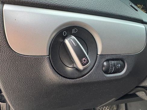 Used 2013 Volkswagen Jetta SE image 21