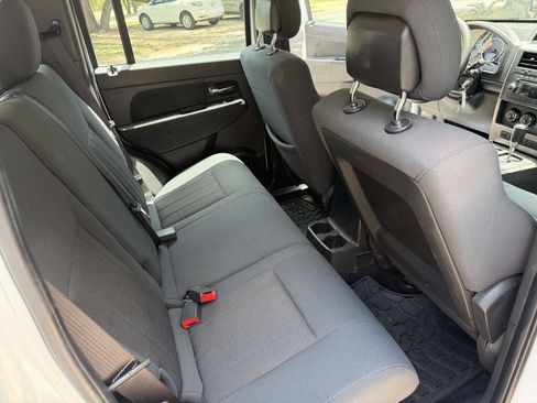 Used 2012 Jeep Liberty Sport RWD image 18