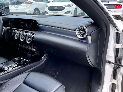 Used 2020 Mercedes-Benz CLA 250 image 23