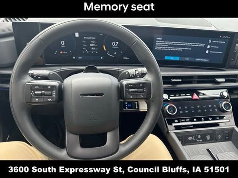 Used 2025 Hyundai Santa Fe Calligraphy AWD/4WD image 19