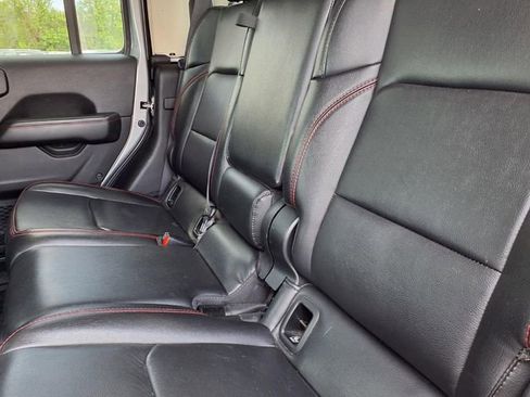 Used 2020 Jeep Gladiator Rubicon AWD/4WD image 7
