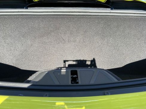 Used 2023 Chevrolet Corvette Stingray Premium Conv w/ Z51 Performance Package image 26