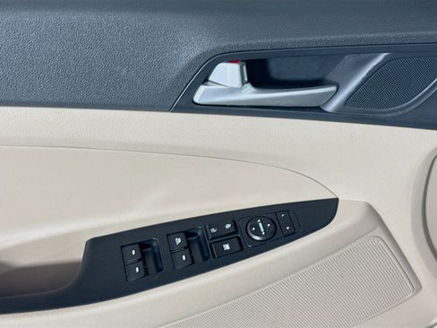 Used 2019 Hyundai Tucson Value image 24