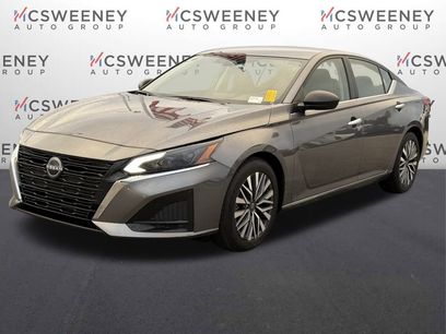 Used 2024 Nissan Altima 2.5 SV