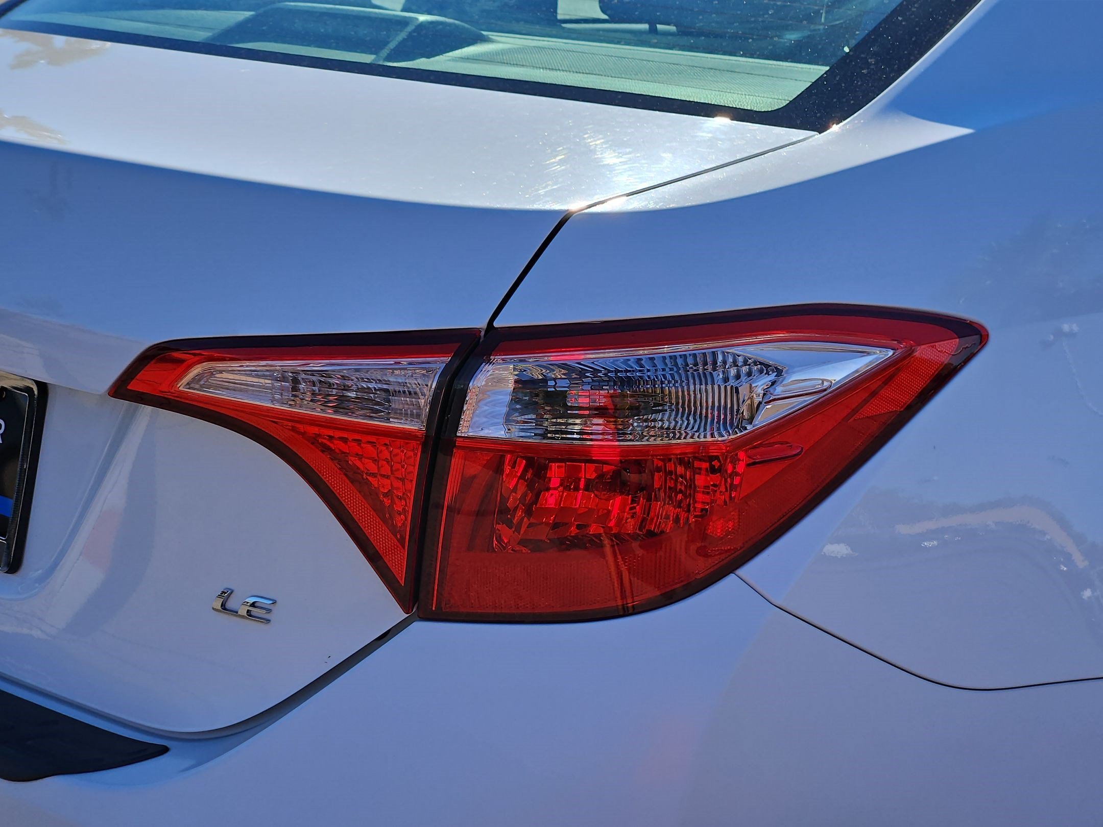 Used 2017 Toyota Corolla LE w/ Body Protection Package FWD image 11