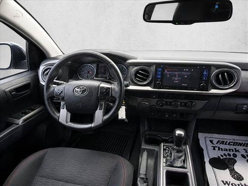 Used 2018 Toyota Tacoma SR5 RWD image 23