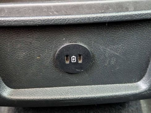 Used 2024 Ford Edge SEL image 13