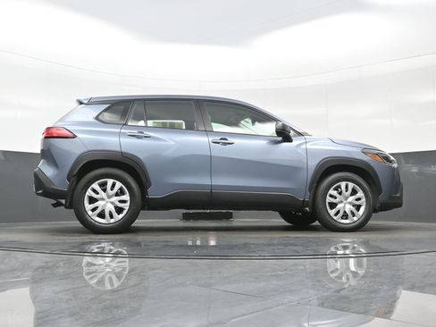 Used 2024 Toyota Corolla Cross L image 31