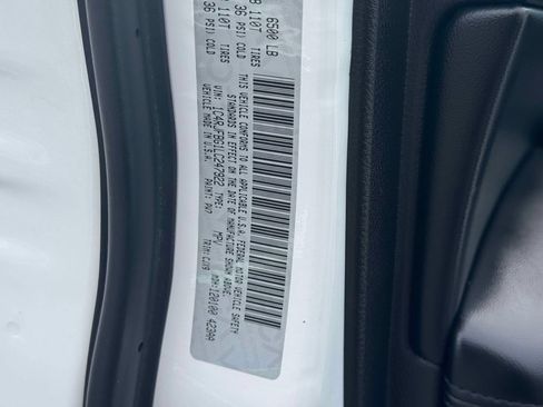 Used 2020 Jeep Grand Cherokee Limited AWD/4WD image 18