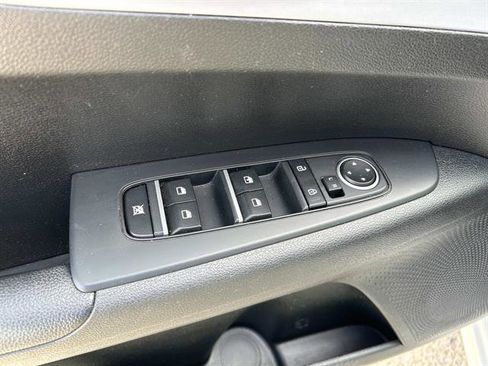 Used 2024 Kia Forte LXS image 21