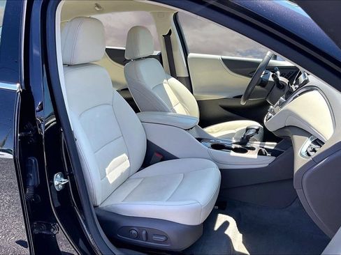 Used 2024 Chevrolet Malibu LT FWD image 29