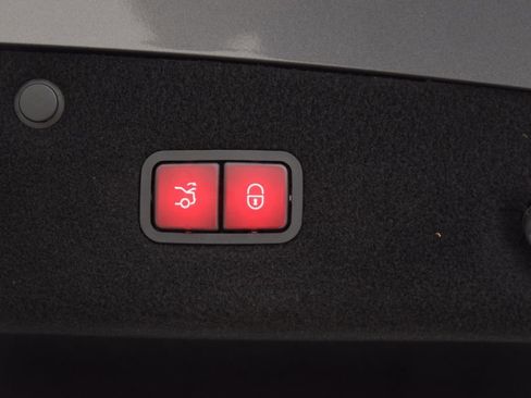 Used 2019 Mercedes-Benz S 560 4MATIC Coupe image 31