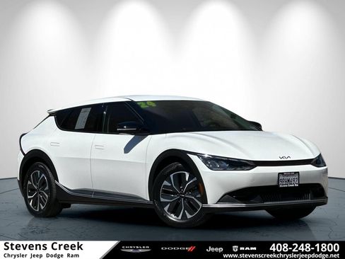 Used 2024 Kia EV6 Light RWD image 1