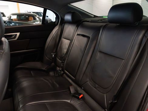 Used 2014 Jaguar XF 3.0 AWD/4WD image 21