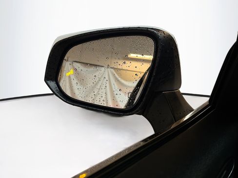 Used 2022 Toyota Highlander Limited image 16