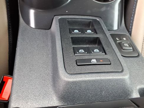 Used 2024 Ford Bronco Wildtrak AWD/4WD image 13