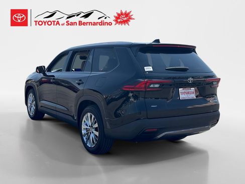 New 2026 Toyota Grand Highlander AWD image 3